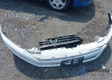 2019 Volkswagen Jetta 1.4T R-Line/1.4T S/1.4T Se z USA, uszkodzony, nr VIN 3VWC57BU1KM129787